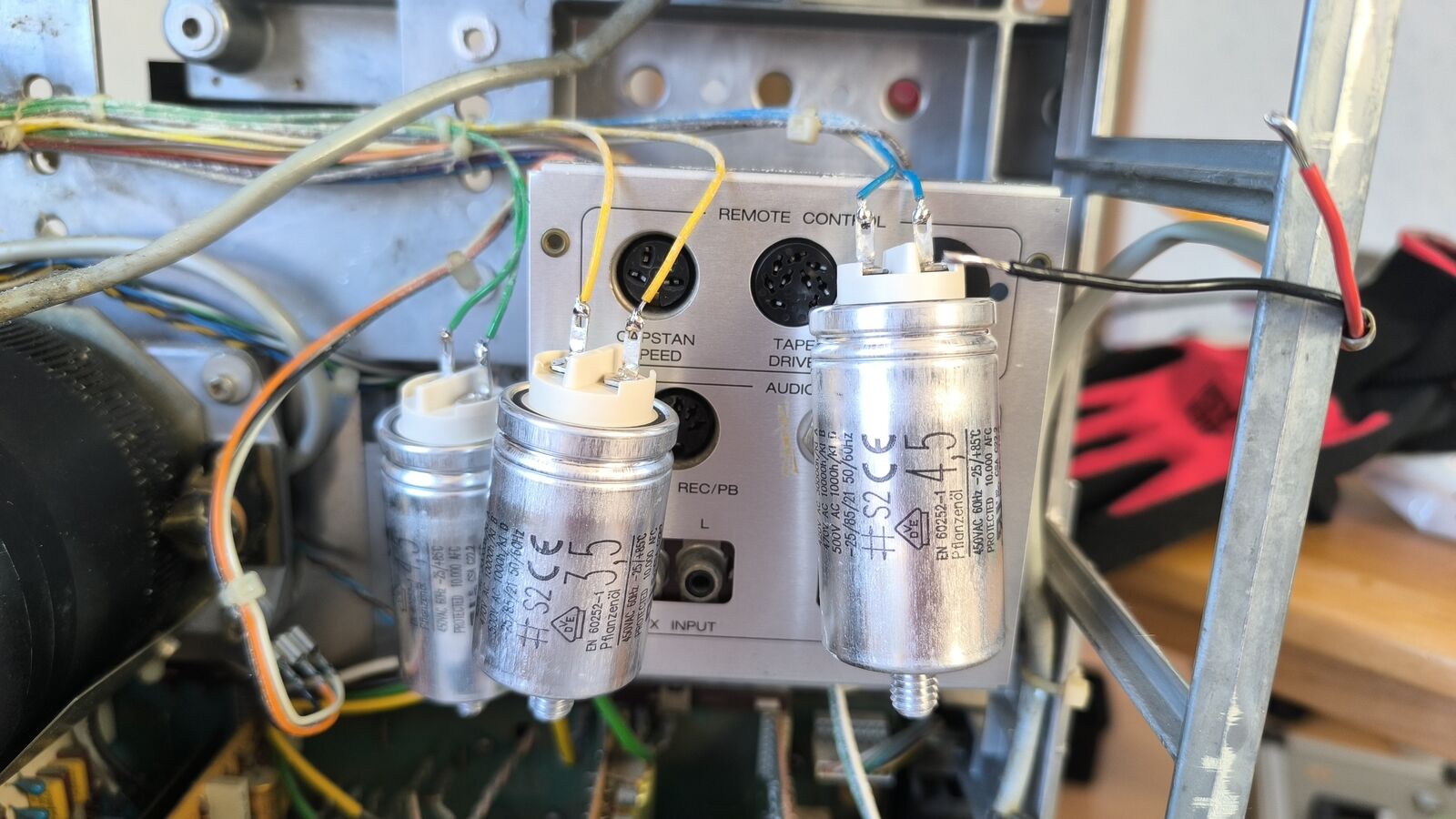 Revox B77 motor run capacitors and the rear panel connectors